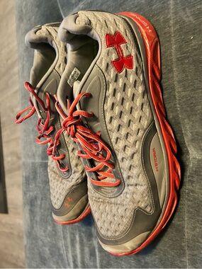Under Armour Men’s Gray Athletic Running Shoes with Red Accents